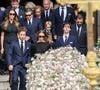 Pour rendre un dernier hommage à Mathilde Favier, de très nombreuses personnalités du cinéma, de la mode, des médias et de la politique avaient fait le déplacement.

Robert Agostinelli, ses enfants Héloïse Agostinelli, Carlo Agostinelli et les proches de la défunte - Sortie des obsèques de Mathilde Favier en l'église Saint-Sulpice à Paris le 31 aout 2026. © Dominique Jacovides-Cyril Moreau/Bestimage