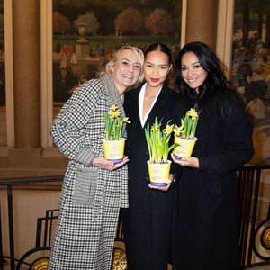 Elodie Gossuin, Indira Ampiot et Cindy Fabre lors de l'événement Une Jonquille Contre Le Cancer 2024 à Paris, France, le 12 mars 2024. Photo par Aurore Marechal/ABACAPRESS.COM