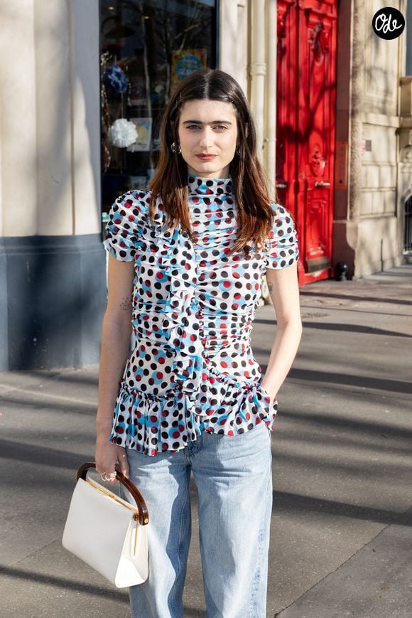 Marguerite (Star Academy) aux arrivées au défilé Dries Van Noten Collection Femme Prêt-à-Porter Automne/Hiver 2026-2027 lors de la Fashion Week de Paris (PFW) au Lycée Carnot, à Paris, France, le 4 mars 2026. © Jeremy Melloul/Bestimage