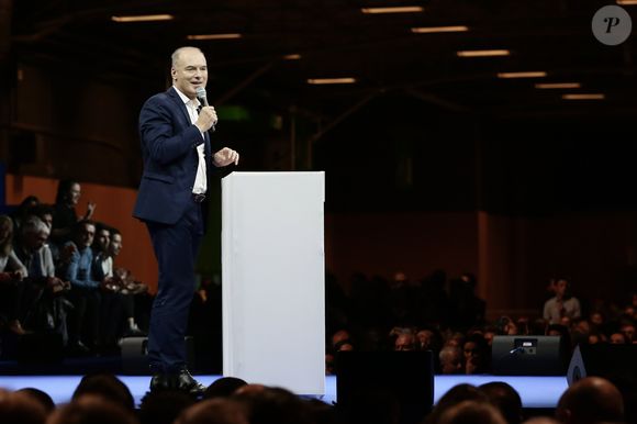 Avec Renaud Dutreil, elle a co-signé une tribune dans "Figarovox"
Renaud Dutreil - Premier meeting de campagne à l'élection présidentielle de Emmanuel Macron et de son mouvement "En Marche !" au Parc des Expositions de la porte de Versailles à Paris. Le 10 décembre 2016
© Stéphane Lemouton / Bestimage