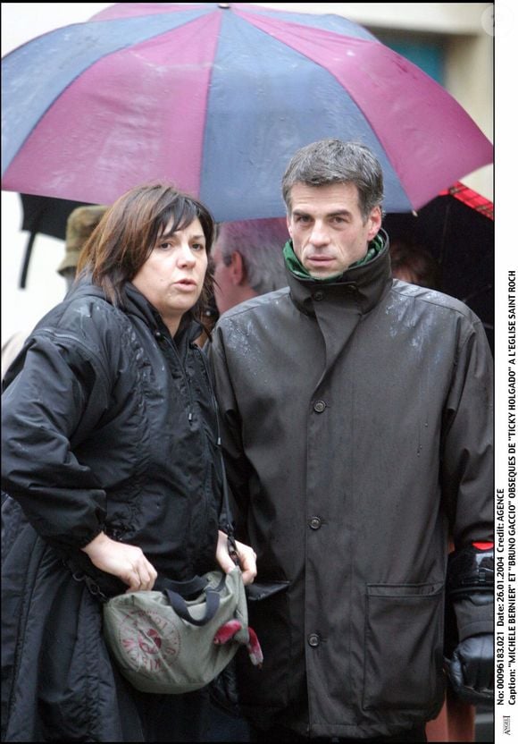 Michèle Bernier et Bruno Gaccio - Obsèques de Ticky Holgado à l'église Saint-Roch