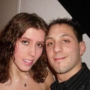 À l’approche du procès de Cédric Jubillar pour le meurtre de son épouse Delphine, "Paris Match" a fait la description détaillée et perturbante de la maison du suspect numéro 1 dans cette affaire.


Delphine Jubillar avec son mari Cédric. © Facebook