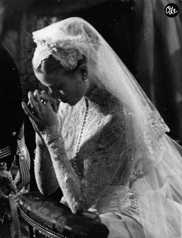 Cette pièce d'exception avait marqué les mémoires lors d'un grand mariage royal en 1964.

Le Prince Rainier et Grace Kelly se marient à la cathédrale de Monaco, le 19 Avril 1956.


© Keystone Press Agency/ZUMA Press Wire