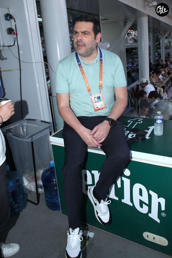 Exclusif - Matthieu Lartot sur le Plateau de France Télévision lors des Internationaux de France de Tennis de Roland Garros 2026 - Jour 03 à Paris, France le 26 Mai 2026. © Bertrand Rindoff/Bestimage