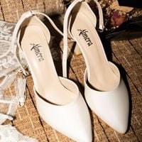 Quelles chaussures porter pour un mariage ? Notre sélection de paires élégantes et confortables, pour tous les budgets !