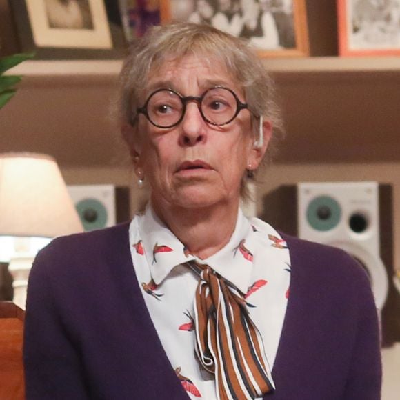 Exclusif - Anémone sur scène lors de la représentation de la pièce "Les noeuds au mouchoir" dans le cadre de la soirée hommage dédiée aux 50 ans de carrière d'Anémone au Palais des Glaces à Paris.
© CVS/Bestimage