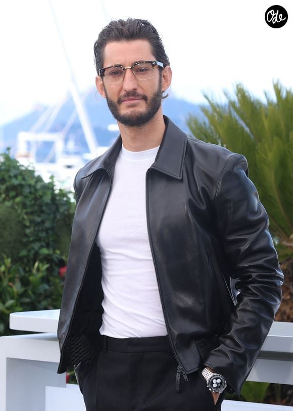 Le comédien avait raconté avoir immédiatement eu "le coup de foudre amoureux" en la découvrant pour la première fois.

Pierre Niney - Photocall du film "Histoires Parallèles" lors du 79ème Festival International du Film de Cannes, le 15 mai 2026. © Denis Guignebourg /Bestimage
