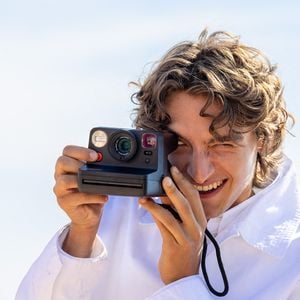 Vassili Schneider - Photocall du défilé "Le Bonheur" By Jacquemus au phare de la Pietra à l'Ile Rousse en Corse le 29 juin 2026.
© Luis Sanchez / Crystal / Bestimage