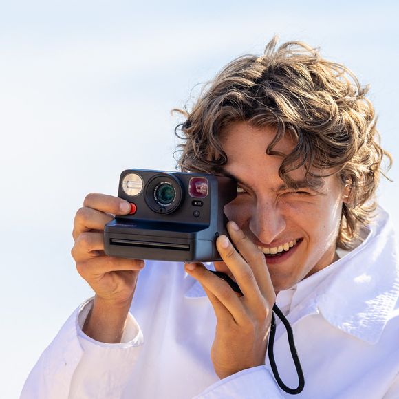 Vassili Schneider - Photocall du défilé "Le Bonheur" By Jacquemus au phare de la Pietra à l'Ile Rousse en Corse le 29 juin 2026. 

© Luis Sanchez / Crystal / Bestimage