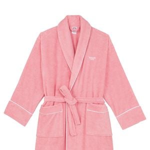 Elodie Gossuin collabore avec Tissaia de E.Leclerc pour une collection de linge de maison.