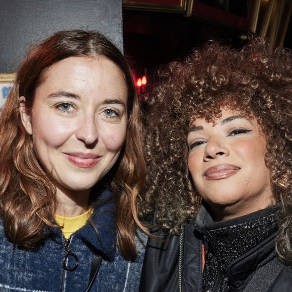 L’établissement, rebaptisé Michou Comedy Club, conserve l’âme du lieu.
Exclusif - Sophie Loustalot et Emy - Inauguration du Michou Comedy Club avec Gad Elmaleh à Paris le 17 mars 2025. 
 © Cyril Moreau/Bestimage