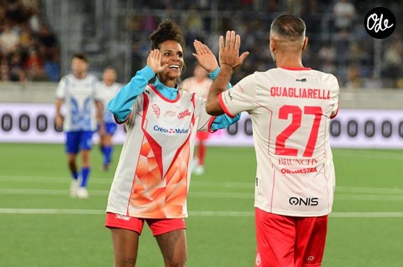 Les 2 artistes étaient dans 2 équipes opposées

Shy'm, Fabio Quagliarella - Les célébrités participent au match caritatif "Charity All Stars" au profit des associations "Zoé4life" et "Princesse Margot" au stade de la Tuilière à Lausanne (Suisse), le 5 septembre 2026. Ce soir-là, 140.000 euros ont été récoltés au profit de ces oeuvres de charité. © Romain Doucelin / Bestimage