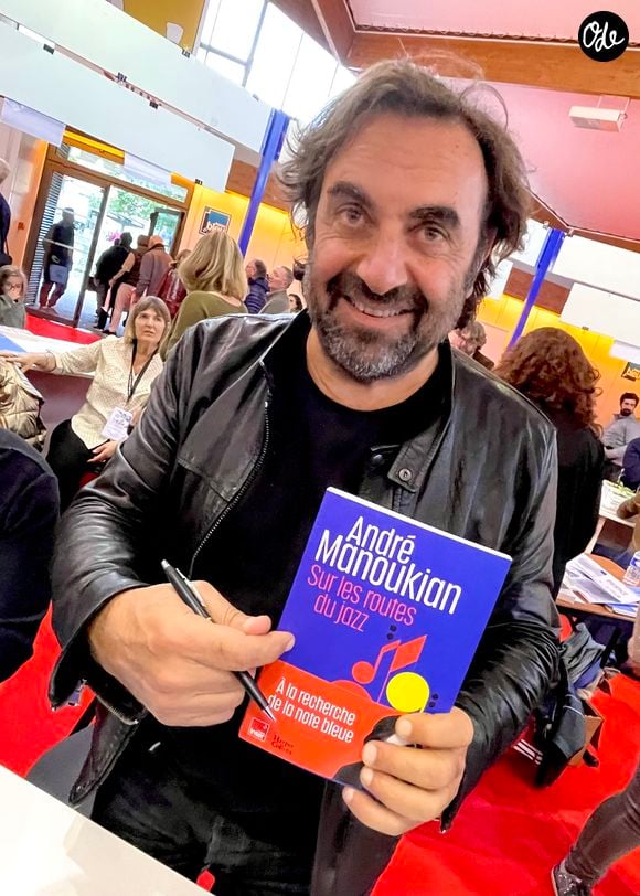 André Manoukian lors de la 40ème Foire du Livre de Brive à Brive-la-Gaillarde, France, le 5 novembre 2022. © Fabien Faure/Bestimage