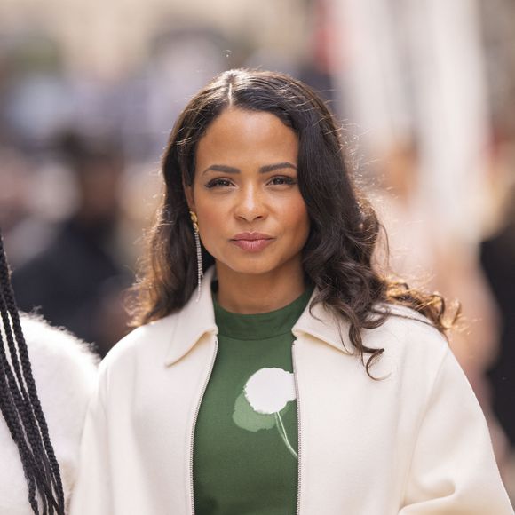 Si la star américaine a brillamment validé le niveau B1 à l'oral, les épreuves écrites ont été beaucoup plus difficile pour la chanteuse de 44 ans.

Christina Milian au défilé Akris "Collection Prêt-à-Porter Automne/Hiver 2025-2026" lors de la Fashion Week de Paris, le 9 mars 2025

©Pierre Perusseau / Tiziano da Silva / Bestimage
