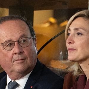 Il est d'ailleurs de nouveau grand-père

Francois Hollande et Julie Gayet assistent aux Internationaux de France 2024 à Roland Garros le 4 juin 2024 à Paris, France. Photo by Laurent Zabulon/ABACAPRESS.COM