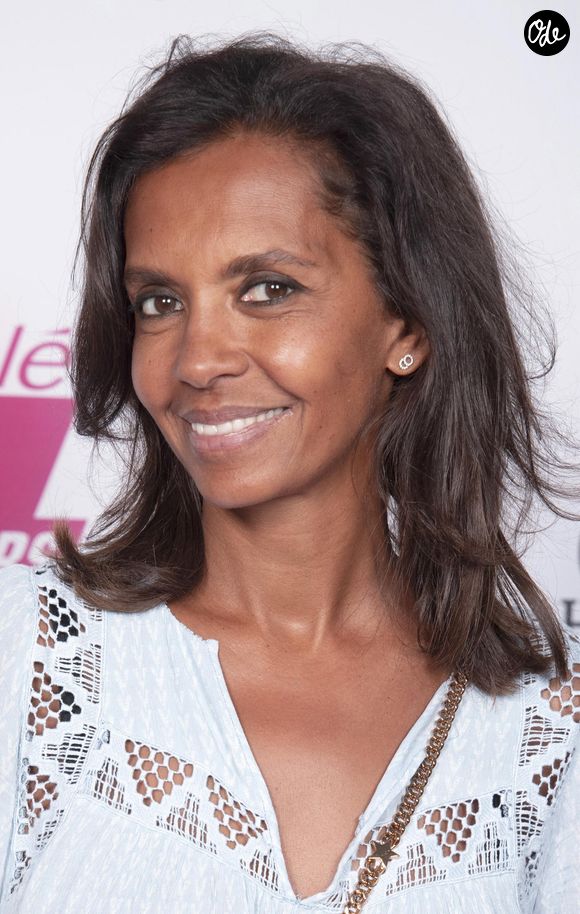 Info - Karine Le Marchand décorée de la Croix d'officier de l'ordre du mérite agricole au ministère de l'Agriculture - Exclusif - Karine Le Marchand - Soirée "Télé 7 Jours Summer Party" au restaurant "Monsieur Bleu" à Paris le 14 juin 2022. © Christophe Aubert via Bestimage