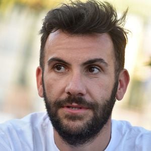 Laurent Ournac est la tête d'affiche de la série "Camping Paradis" sur TF1

Exclusif - Laurent Ournac, parrain de la Ligue Contre l'Obésité participe à un tournoi de beach tennis à l'Odysseum de Montpellier.
© Giancarlo Gorassini / Bestimage