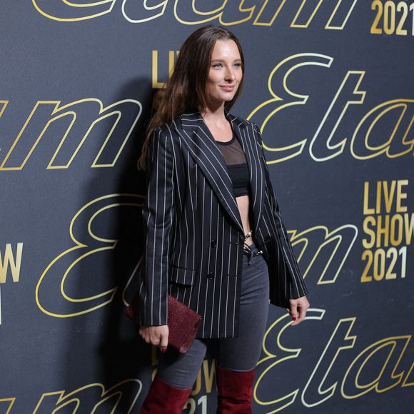 Ilona Smet assiste au défilé Etam Womenswear printemps-été 2022 lors de la Fashion Week de Paris le 04 octobre 2021 à Paris, France. Photo by Nasser Berzane/ABACAPRESS.COM
