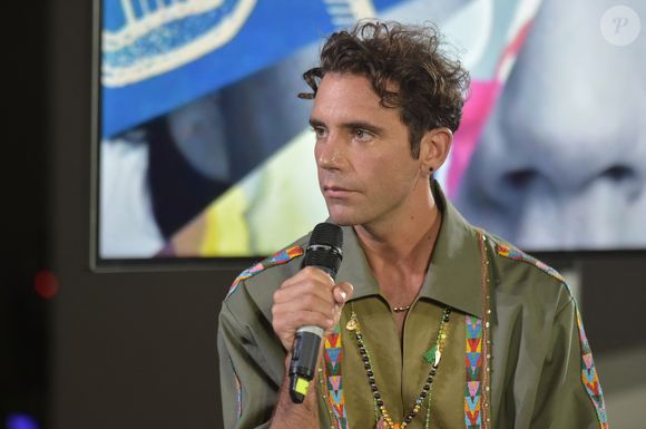 Mika sur le plateau de l'émission "Il tempo delle donne" à Milan. Le 16 septembre 2021. Photo par SGP / BESTIMAGE