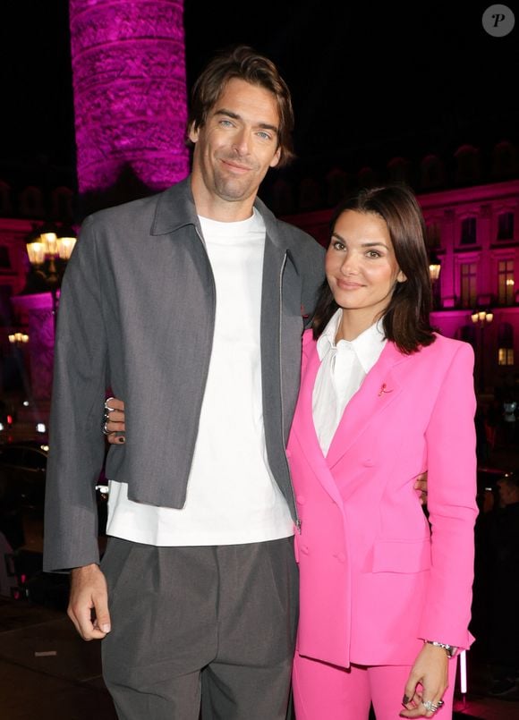 Camille Lacourt et sa compagne Alice Detollenaere - Lancement de la campagne Octobre Rose 2024 sur la Place Vendôme à Paris le 30 septembre 2024, autour d'un spectacle magique et émouvant, mettant en scène des femmes concernées, mis en scène par Amir pour le coup d'envoi de la campagne annuelle de lutte contre les cancers du sein. © Coadic Guirec/Bestimage