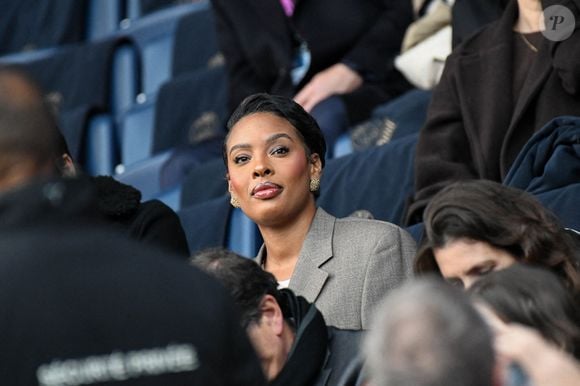 Angélique entame désormais une nouvelle aventure après son année de Miss France.

Miss France, Angelique Angarni-Filopon, assiste au match de Ligue entre le Paris Saint-Germain et l'OGC Nice au Parc des Princes à Paris, France. Photo par Florian Poitout/ABACAPRESS.COM