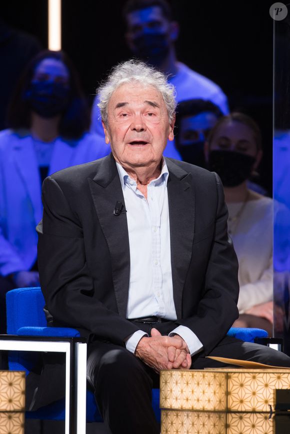 Pierre Perret - Enregistrement de l'émission "La boîte à Secrets 9" à Paris, qui sera diffusée le 9 septembre sur France 3.
© Tiziano Da Silva / Bestimage