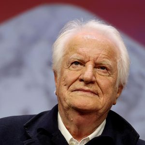 À l’occasion du portrait de la semaine de l’émission "Sept à Huit", diffusé sur TF1 dimanche 15 février 2026, André Dussollier explique comprendre pourquoi le personnage qu'il joue dans le film refuse de donner de l'argent à ses enfants.

André Dussollier - Cérémonie d'ouverture du 29ème Festival International du Film de Comédie de l'Alpe d'Huez le 19 Janvier 2026. © Dominique Jacovides/Bestimage