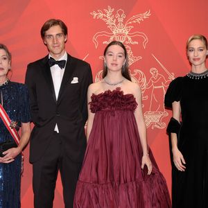 La princesse Caroline de Hanovre,  Ben-Sylvester Strautmann, sa fiancée la princesse Alexandra de Hanovre et Beatrice Borroméo Casiraghi durant la traditionnelle soirée de la Fête Nationale Monégasque au Grimaldi Forum à Monaco, le 19 novembre 2024. La Famille Princière et leurs convives ont assisté à un opéra en 4 actes "La Bohême". © JC VINAJ / Pool Monaco / Bestimage