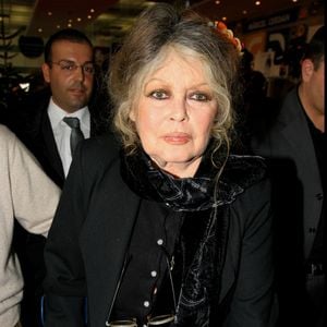 En effet, le blogueur Aqababe a annoncé que l'ancienne actrice était décédée.

Brigitte Bardot - Noel des animaux de la S.P.A au palais des sports Marcel Cerdan.
©Guillaume Gaffiot/Bestimage