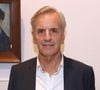 Bernard de La Villardière s'est confié sur sa vie privée et les conséquences de sa notoriété aux côtés de deux de ses fils, Marc et Rémi.

Bernard de La Villardière - Vernissage de l'exposition "Augustin Rouart, Portraits d'enfants" à l’occasion du livre "Entre père et fils" de J.M. Rouart. Mairie du 8ème arrondissement de Paris, France. © Bertrand Rindoff / Bestimage