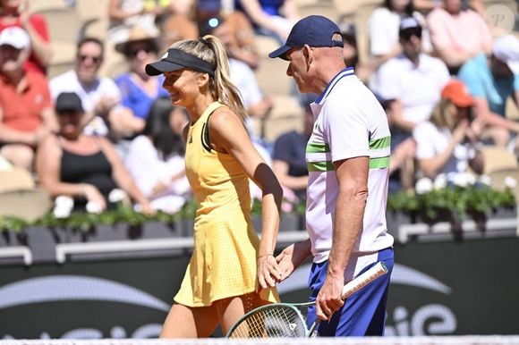 Avant de commencer à fréquenter Daniela Hantuchova, Guy Forget a vécu durant de longues années avec sa femme Isabelle

Tennis : Roland Garros 2024 - France - Daniela Hantuchova et Guy Forget jouent le double mixte du tournoi des légendes