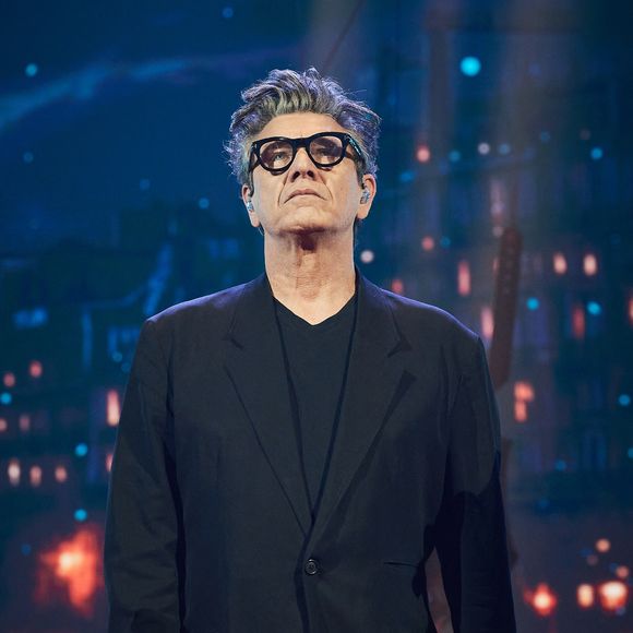 Proche de la famille Gainsbourg, il a aidé Lulu Gainsbourg, le plus jeune des fils de Serge Gainsbourg.

Marc Lavoine lors de l’enregistrement de l’émission “Les stars s’unissent pour le Sidaction” au théâtre Marigny à Paris, France, le 11 mars 2025. L’émission sera diffusée en prime le 22 mars sur France 2. © Guirec-Moreau/ Bestimage