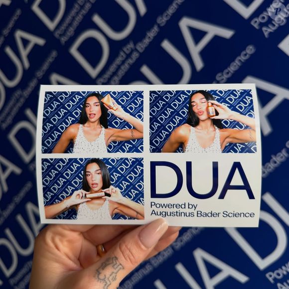 Dua Lipa a inauguré son pop up store à Paris