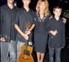 Clémentine Célarié, qui fête ses 68 ans aujourd'hui, est la mère de trois enfants...

Clémentine Célarié et ses enfants lors d’un concert au VIP Room, à Paris.
Rachid Bellak / Bestimage