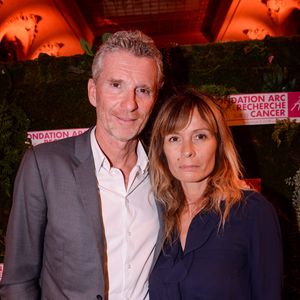 Denis Brogniart et son épouse Hortense Brogniart au dîner de la Fondation ARC au Pavillon Cambon-Capucines à Paris, le 7 octobre 2019.

© Rachid Bellak / Bestimage