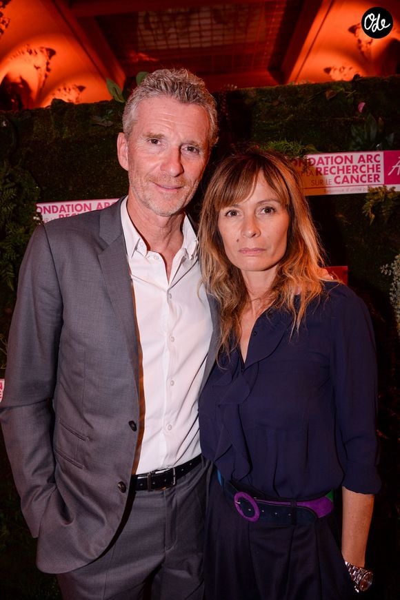 Denis Brogniart et son épouse Hortense Brogniart au dîner de la Fondation ARC au Pavillon Cambon-Capucines à Paris, le 7 octobre 2019.

© Rachid Bellak / Bestimage