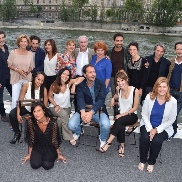 C'est un comédien dont le visage est familier, une figure du cinéma et de la télé depuis les années 60.


Exclusif - Fred Bianconi, Corinne Touzet, Stéphan Guérin-Tillié, Julie de Bona, Florence Pernel, Bernard Le Coq, Véronique Genest, Joakim Latzko, Pauline Bression, Yvan Le Bolloc'h, Emmanuel Patron, Sandy Lewis Godefroy, Fabienne Carat, Jean-Charles Chagachbanian, Léa François, Dana Hastier (patronne de France 3), Anne Holmes (directrice de la fiction de France 3) - Soirée "Fête des fictions de France 3" à la péniche La Balle au Bond au port des Saints-Pères à Paris. © Lionel Urman/Bestimage