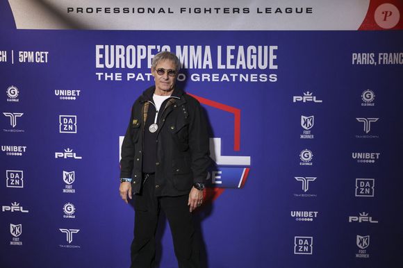 Gérard Lanvin - Célébrités assistent aux combats de MMA, Professional Fighters League Europe (PFL) à l’accord Arena de Bercy à Paris le 7 mars 2024. © PFL Europe via Bestimage