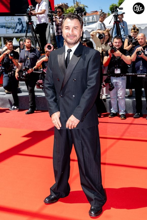 Michaël Youn à la montée des marches du film « Moulin » lors du 79ème Festival International du Film de Cannes, France, le 16 mai 2026. © Jacovides-Moreau/Bestimage