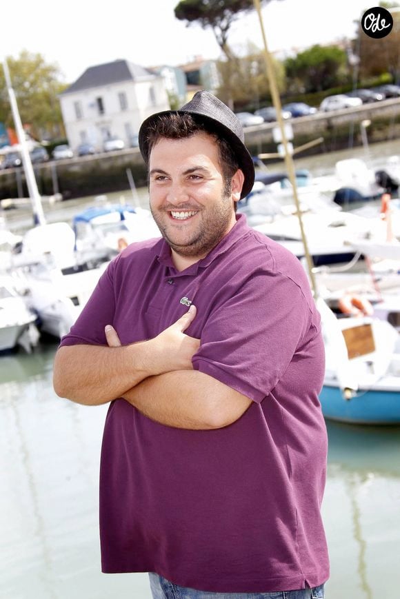 Aujourd’hui, Laurent Ournac reste transparent sur son parcours et sur les efforts nécessaires pour stabiliser son poids. Il met également en garde.

Laurent Ournac lors du 12e Festival de la fiction télévisée à La Rochelle, en France, le 11 septembre 2010. Photo : Patrick Bernard/ABACAPRESS.COM