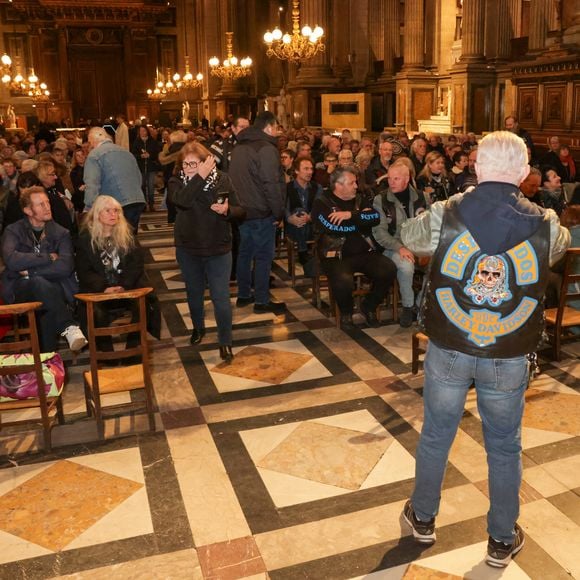 Le HDC Desperados (moto club Harley Davidson fondé par Johnny Hallyday en 1992) organise une messe en hommage au 7ème anniversaire de la disparition Johnny Hallyday à l'église de la Madeleine à Paris, France, le 5 décembre 2024. © Jack Tribera/Bestimage