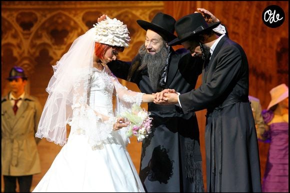 Julie Victor (Antoinette Pivert), Vartoch (Rabbi Jacob) et Richard Charest (Sliman) - La comédie musicale "Les Aventures de Rabbi Jacob" au Palais des Congrès à Paris.

© BERTRAND RINDOFF PETROFF / BESTIMAGE