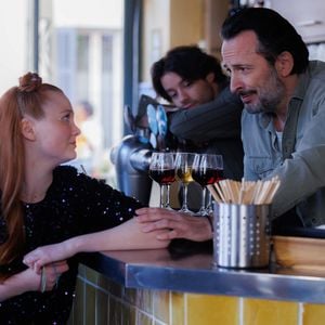 Image officielle de la nouvelle série de TF1, "Tout pour la lumière".