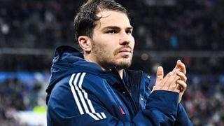 En dehors du rugby, Antoine Dupont est à la tête d'une guinguette toulousaine ultra-branchée
