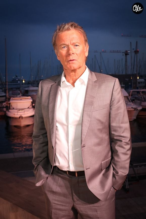 L'établissement a partagé une photo de leur venue sur Instagram.

Exclusif - Franck Dubosc en backstage de l'émission "C à vous" lors du 79ème Festival International du Film de Cannes le 15 mai 2026. © Jack Tribeca/Bestimage