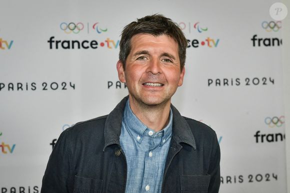Thomas Sotto pose pour un photocall avant la conférence de presse "Paris 2024" de France Télévision à Paris le 11 juin 2024. Photo by Firas Abdullah/ABACAPRESS.COM