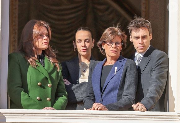 Camille Gottlieb, Pauline Ducruet, la princesse Stéphanie de Monaco et Louis Ducruet - La famille princière de Monaco au balcon du palais, à l'occasion de la Fête Nationale de Monaco, le 19 novembre 2024. © Jacovides-Bebert/Bestimage