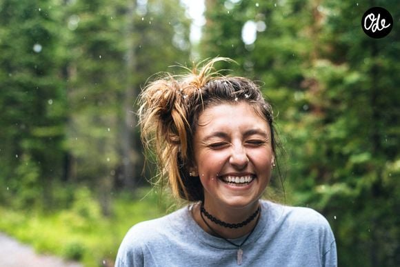 Il y développe l’idée que le bonheur ne se recherche pas directement, mais découle du sens donné à l’existence.

Photo prise par Jamie Brown / Unsplash