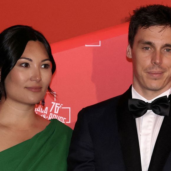 Le couple ainsi que leurs deux filles Constance et Victoire âgée respectivement de 8 mois et 2 ans, 

Marie et Louis Ducruet - 76ème Bal de la Croix Rouge dans la salle des Etoiles à Monaco le 12 juillet 2025. © Claudia Albuquerque/Bestimage