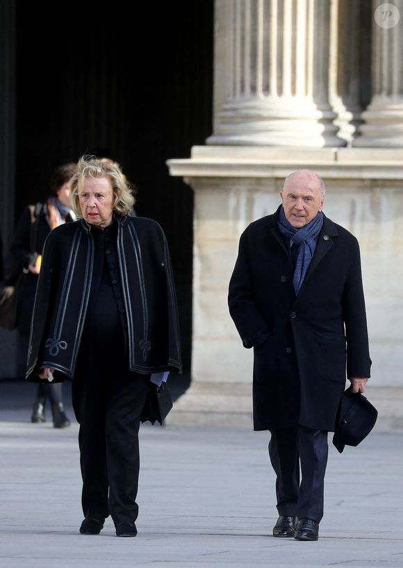 Maryvonne et François Pinault - Cérémonie d’hommage national rendu à Monsieur Pierre Soulages dans la cour carrée du Louvre à Paris. Le 2 novembre 2022
© Dominique Jacovides / Bestimage
